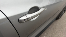 Nissan Juke 1.0 DiG-T N-Connecta 5dr Petrol Hatchback